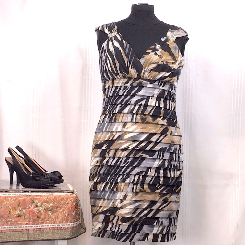 Dressbarn Collection Black Jeweled Shoulders Sleeveless Body-Con Sz.16